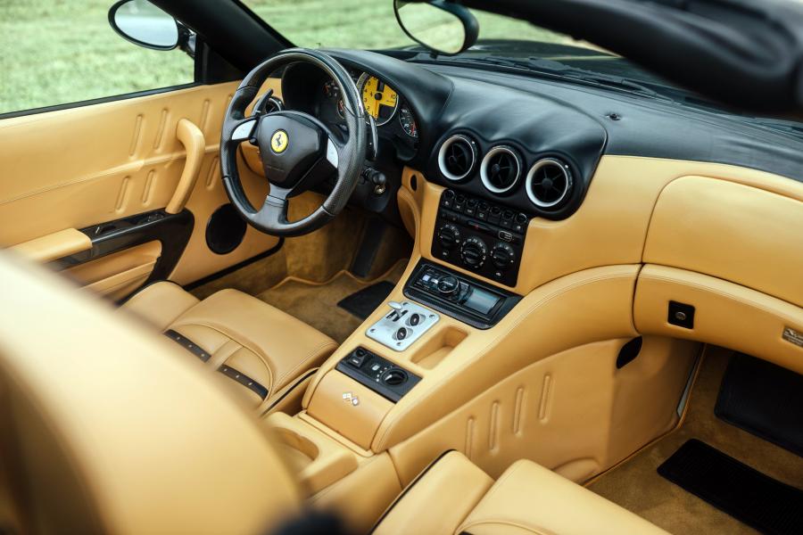  Ferrari 575 Superamerica Fiorano Handling Package 2005 года  (US) (фото 10 из 22)